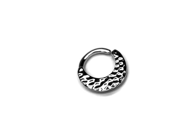 Breiter Hammer Strukturierter Silber Septum Ring - Halbmondförmiger Körperschmuck Breiter Hammer Strukturierter Silber Septum Ring - Halbmondförmiger Körperschmuck von DinanRings