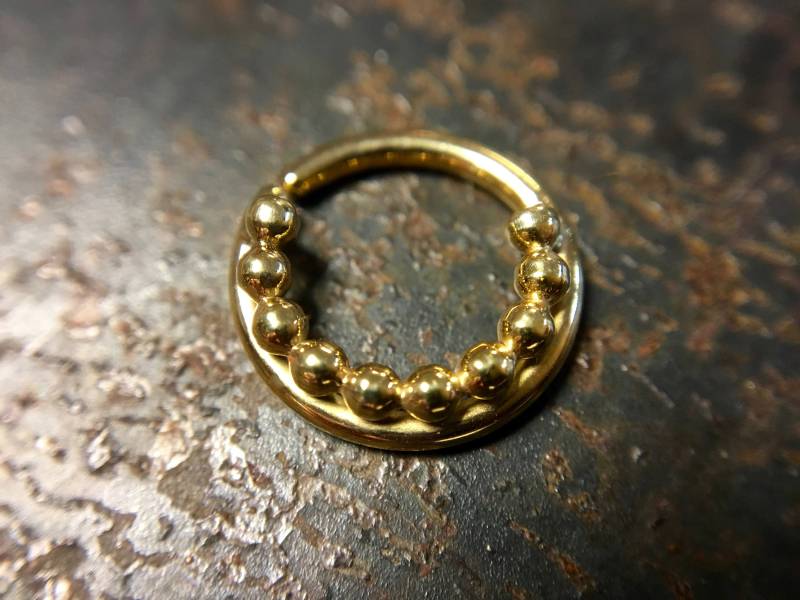 Gelbgold Perlen Septum Ring - Piercing Nasenloch Helix Augenbraue Daith Tragus Conch Rook Gelbgold Perlen Septum Ring - Piercing Nasenloch Helix Augenbraue Daith Tragus Conch Rook von DinanRings