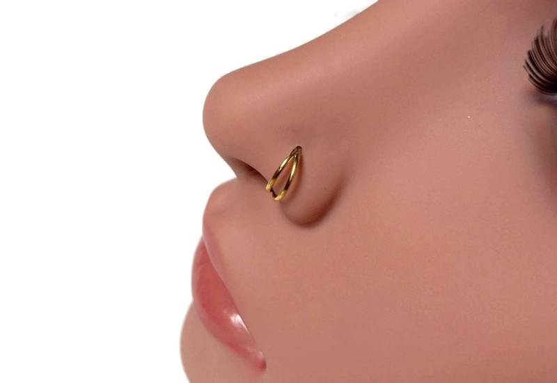 Gelbgoldenes Sterling Silber - Doppeltes Nasenloch Piercing Geschwungener Hoop Gelbgoldenes Sterling Silber - Doppeltes Nasenloch Piercing Geschwungener Hoop von DinanRings
