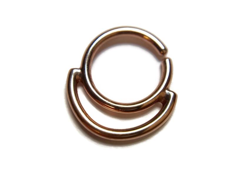 Rose Gold Doppel-Stufen-Septum-Ring - Doppelt Geschichtete Nase Reifen , Getaucht Sterling Silber Rose Gold Doppel-Stufen-Septum-Ring - Doppelt Geschichtete Nase Reifen , Getaucht Sterling Silber von DinanRings