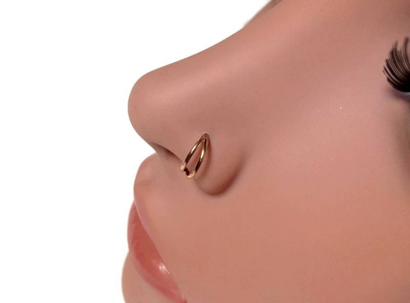 Rosegold Doppel Geschichteter Hoop ~ Nasenloch Piercing Getauchtes Sterling Silber Nasenschmuck Rosegold Doppel Geschichteter Hoop ~ Nasenloch Piercing Getauchtes Sterling Silber Nasenschmuck von DinanRings