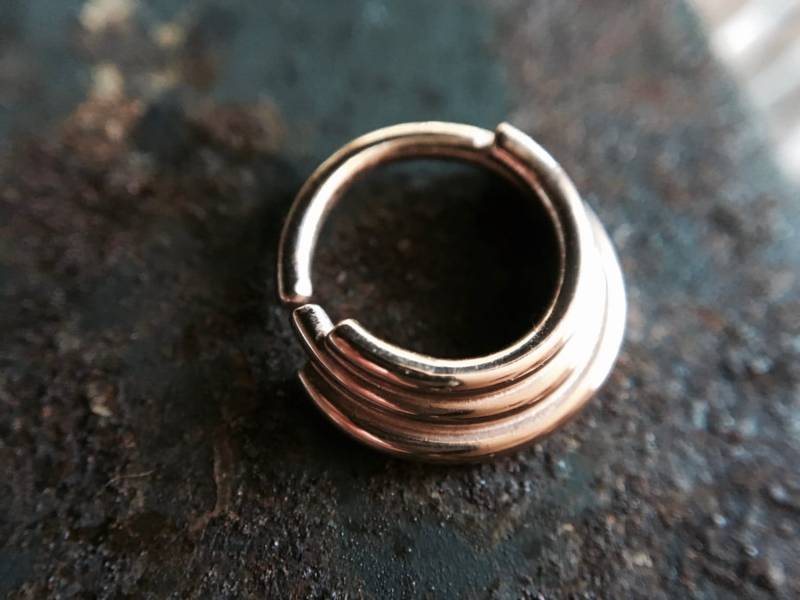 Roségold Triple Stack Septum Ring ~ 3-Lagiger Nasenring Rosegold Getauchtes Sterlingsilber Dreifachnahtring Roségold Triple Stack Septum Ring ~ 3-Lagiger Nasenring Rosegold Getauchtes Sterlingsilber Dreifachnahtring von DinanRings