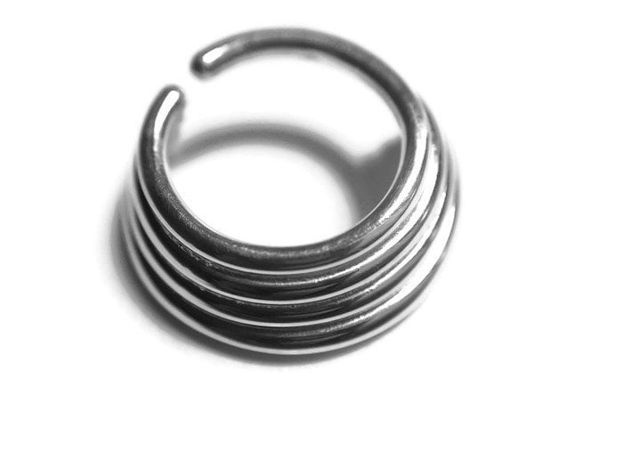 Vierfach Verjüngter, Gestapelter Septum Ring ~ Vierfach Verjüngter Nasenring Nickelfreies Sterling Silber Piercing Hoop Vierfach Verjüngter, Gestapelter Septum Ring ~ Vierfach Verjüngter Nasenring Nickelfreies Sterling Silber Piercing Hoop von DinanRings