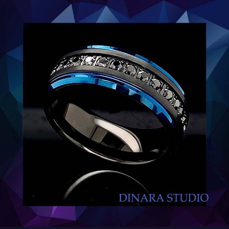 Schwarzer Wolfram Ring, Blauer Herren Schwarz Cz Band, Ehering, Tungsten 8 Mm Ring von DinaraStudio