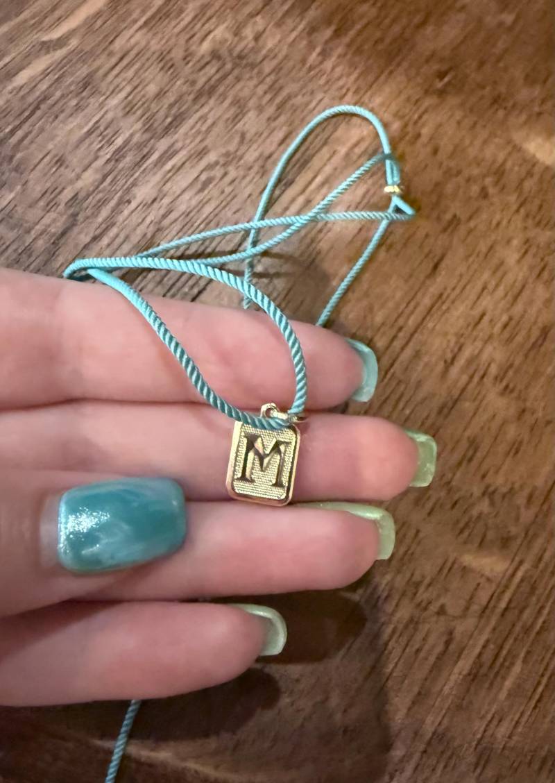 Personalisierte Halskette Mit Buchstaben-Anhänger, Verstellbar Personalisierte Halskette Mit Buchstaben-Anhänger, Verstellbar von DinnerPartyDarling