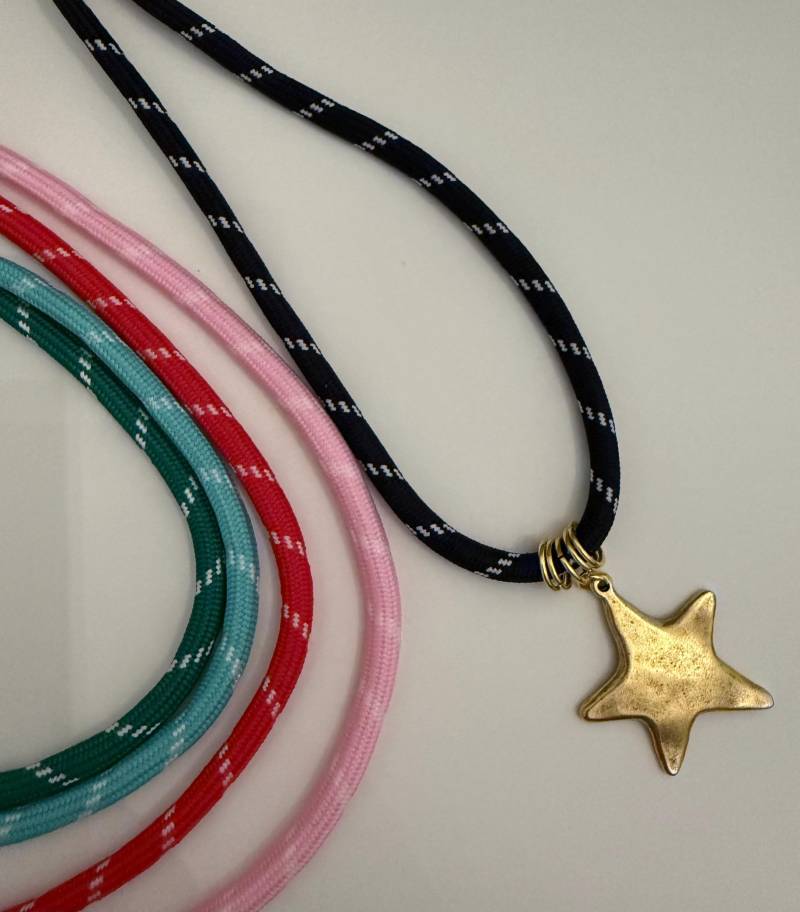 Paracord Anhänger Klobige Goldene Stern Paracord Anhänger Klobige Goldene Stern von DinnerPartyDarling