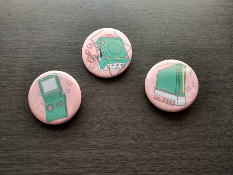 Retro Spiele Knopf Set von DinyShop