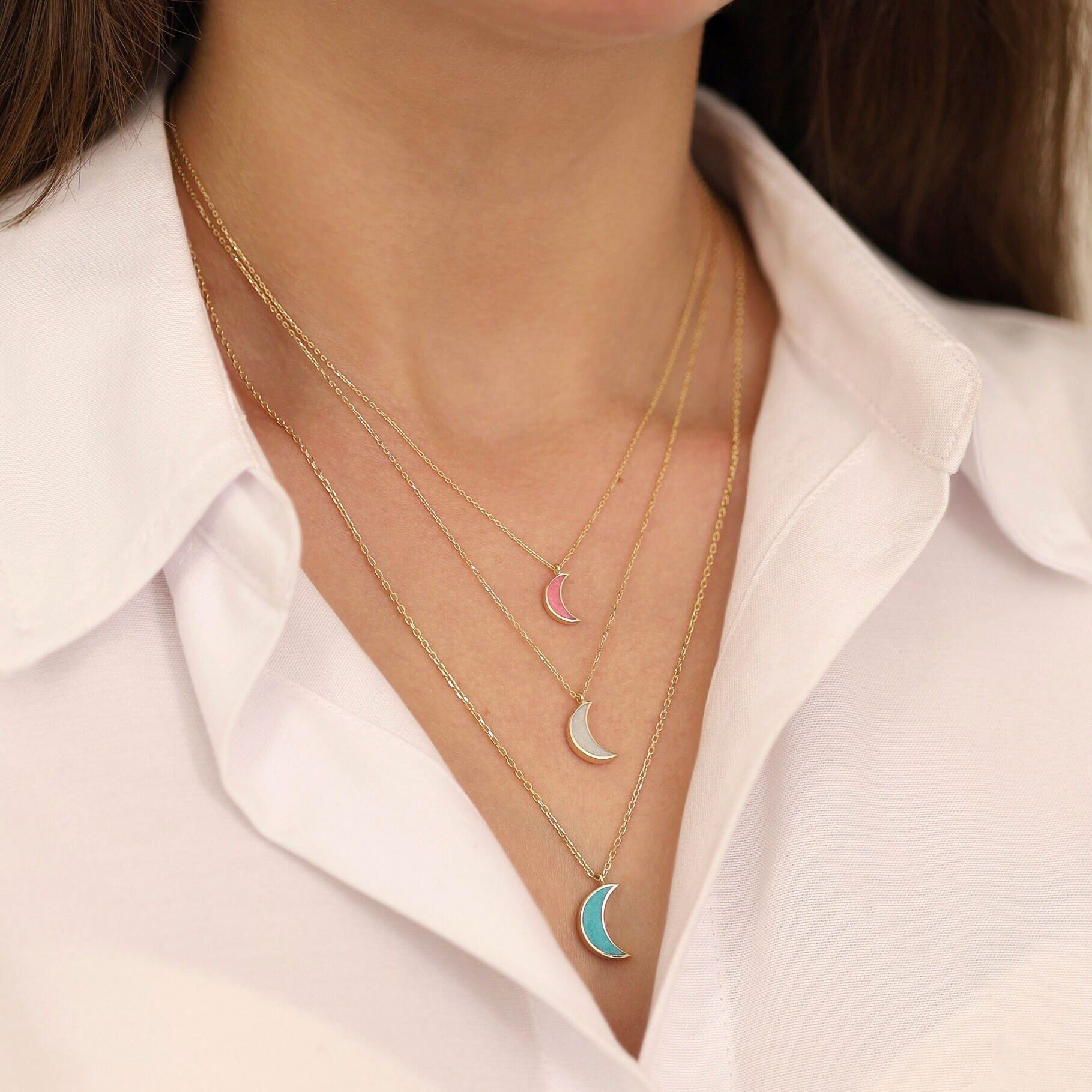 14K Gold Mond Halskette | Leuchtende Emaille Halbmond Anhänger Schmuck von DionJewel