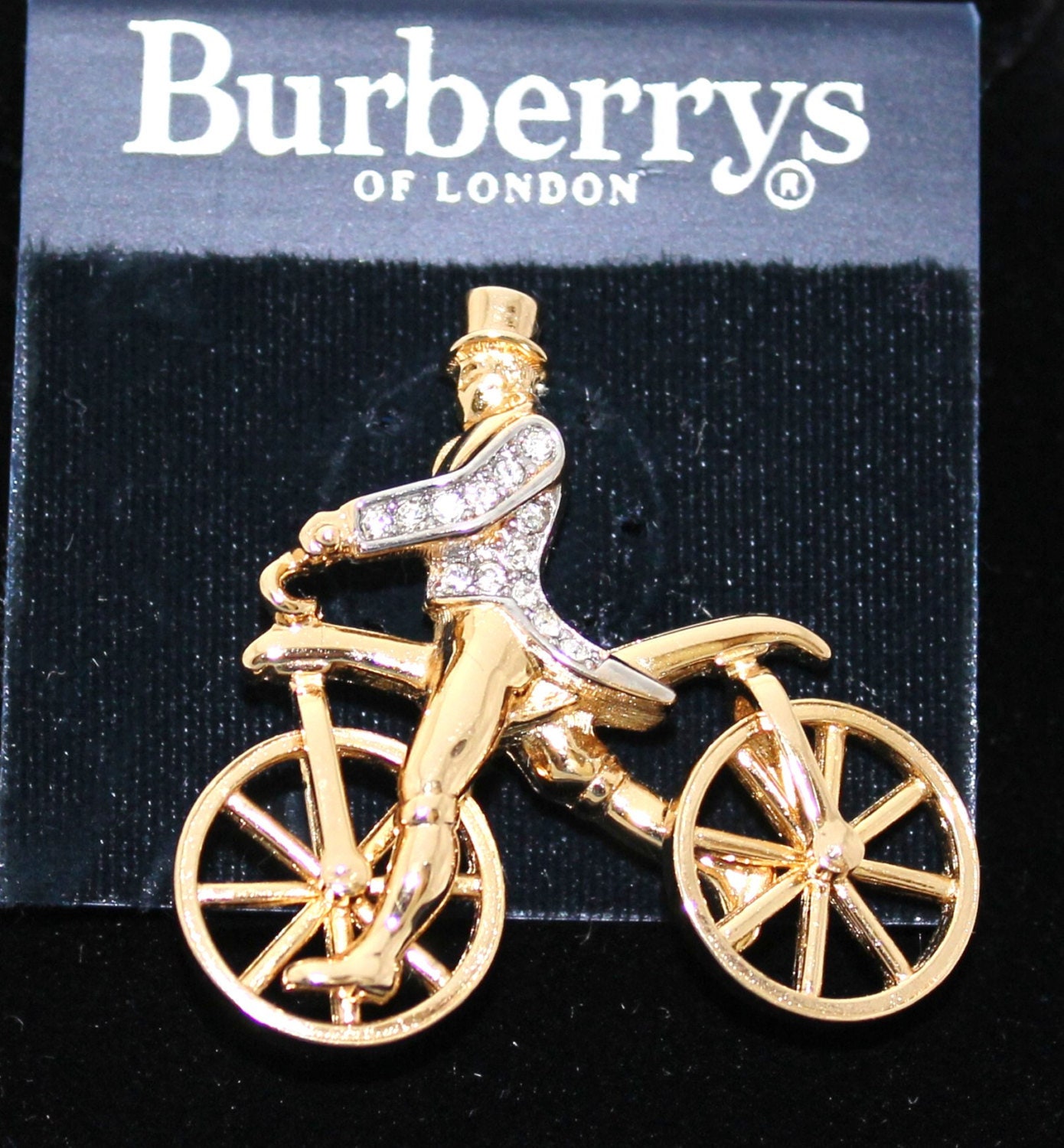 Burberrys Of London Pin Brosche Goldfarben Kristall Set Bicyclist - Logo Made in Usa von Dior4U