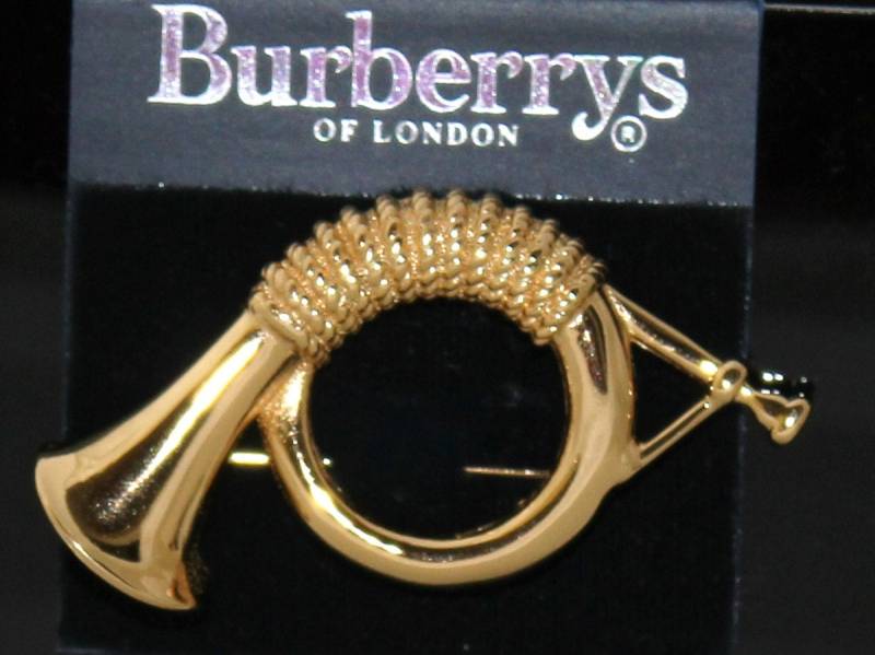 Burberrys Of London Signierte Pin Brosche Vergoldetes Horn von Dior4U
