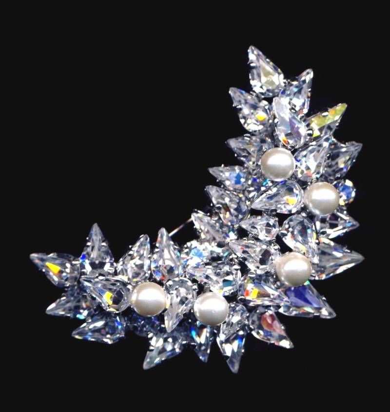 Christian Dior Diamante & Pearls Anstecknadel; Rhodium Überzogen Made in Germany von Dior4U