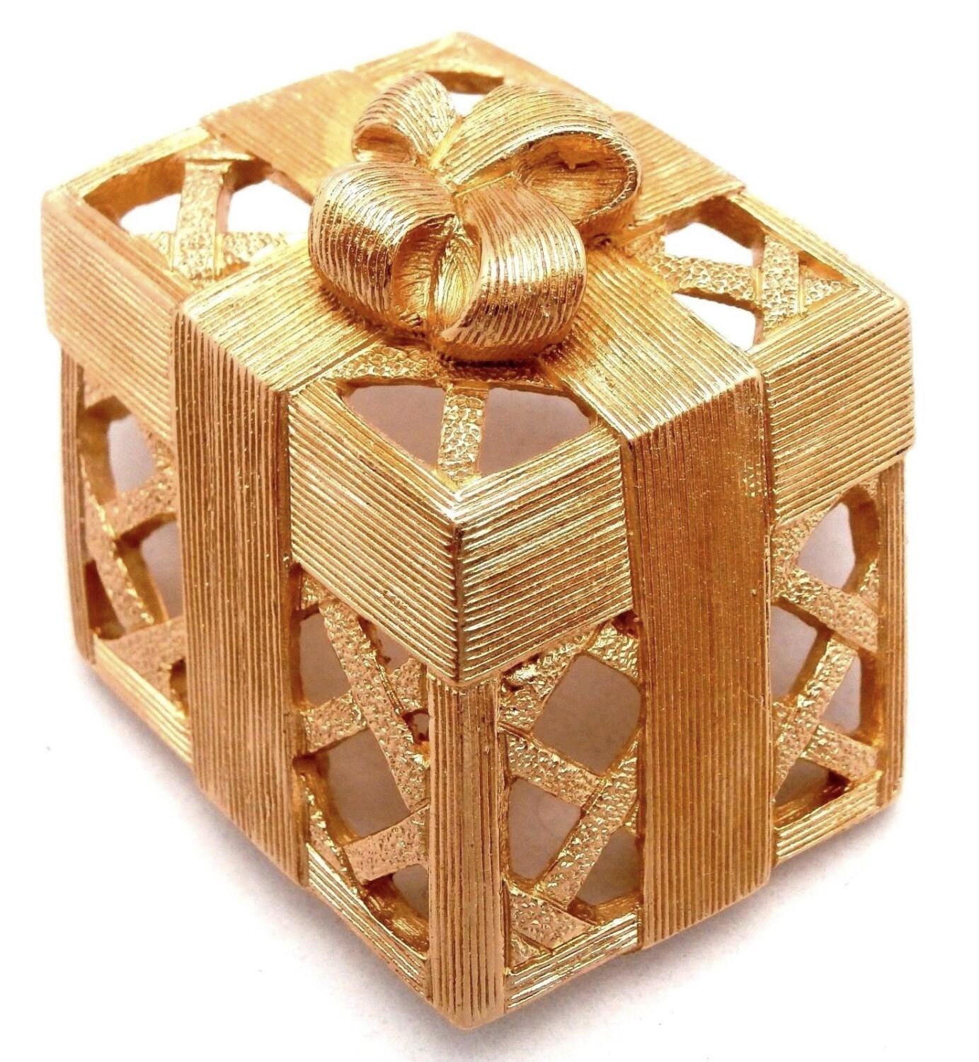 Christian Dior Pin Brosche Vergoldete Geschenkbox Aus Den 1980Er Jahren von Dior4U