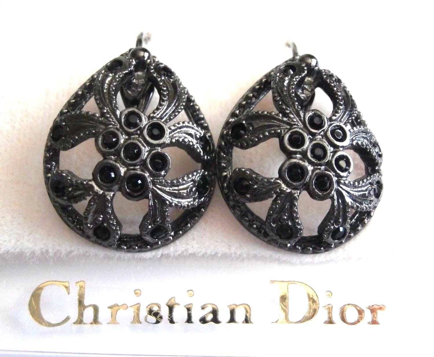 Christian Dior Schwarze Kristallohrringe; Geschwärzt, 14 Kt Stift Made in Usa von Dior4U