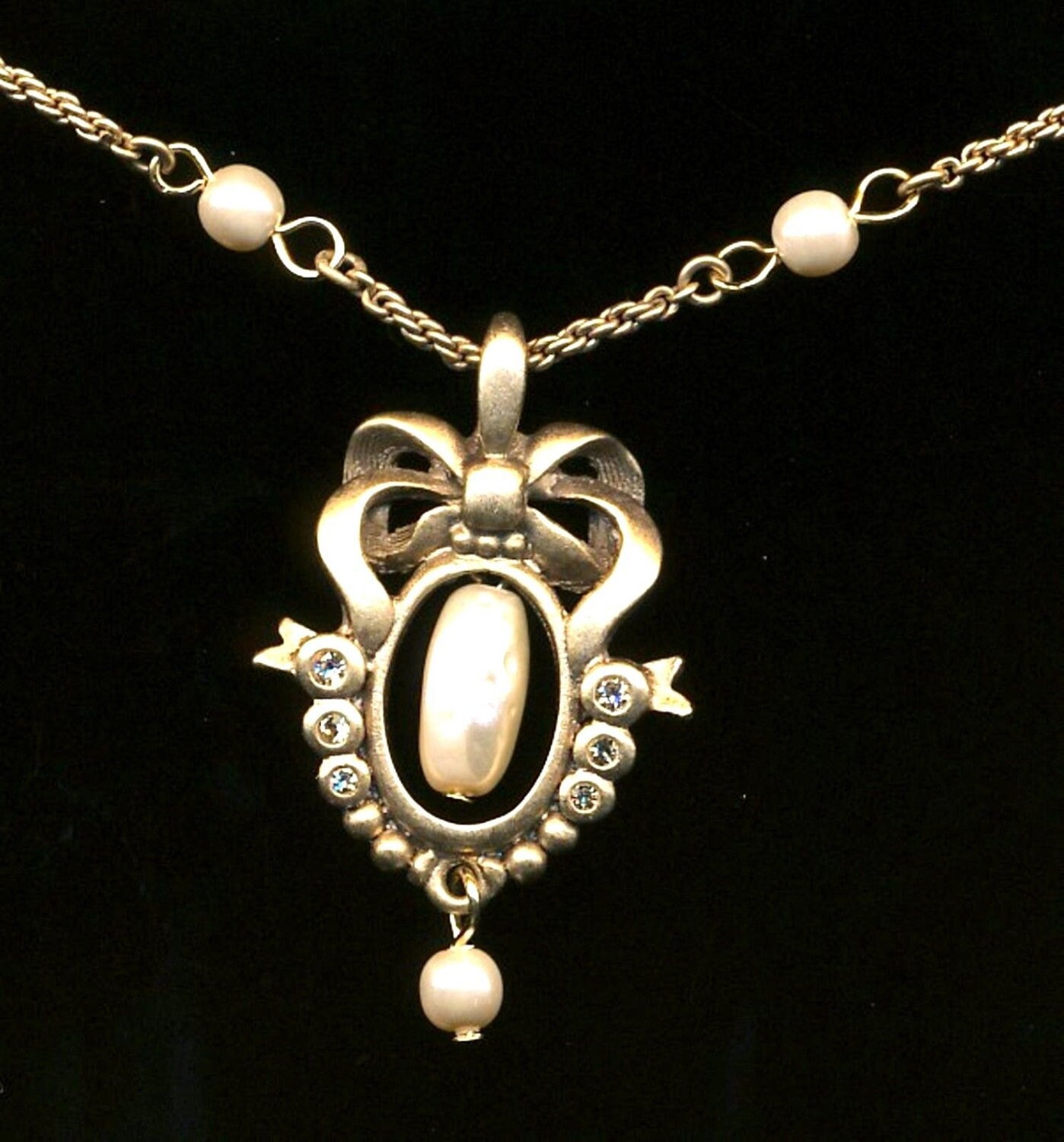 Christian Dior Signierte Antike Vergoldete Halskette Mit Perlen Und Anhänger Made in Den Usa von Dior4U