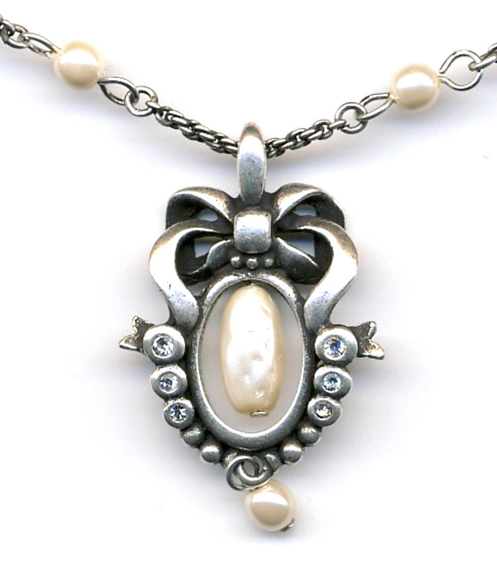 Christian Dior Signierte Halskette Gunmetal Mit Perle & Kristall Anhänger Made in Usa von Dior4U