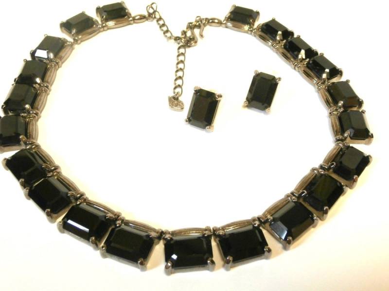 Signierte Swarovski Halskette & Ohrringe Mit Schwarzen Ice-Cube Kristallen Auf Gunmetal von Dior4U