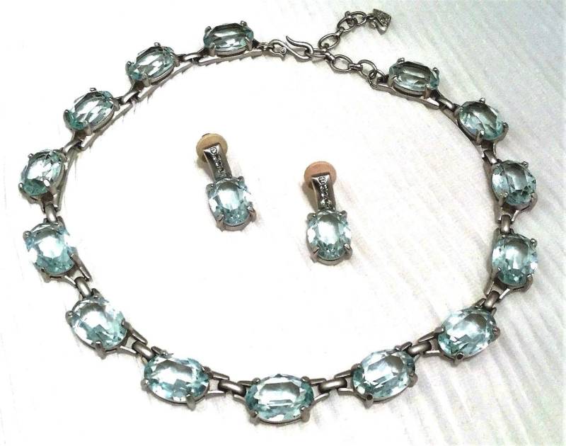Swarovski Signed Aqua Kristall Halskette & Ohrclips in Satin Silber Finish von Dior4U