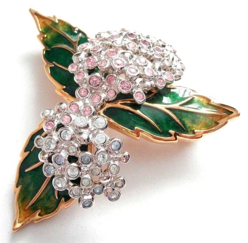 Swarovski Signiert Pin Brosche Vergoldete Hortensien Mit Kristallen Gesetzt von Dior4U