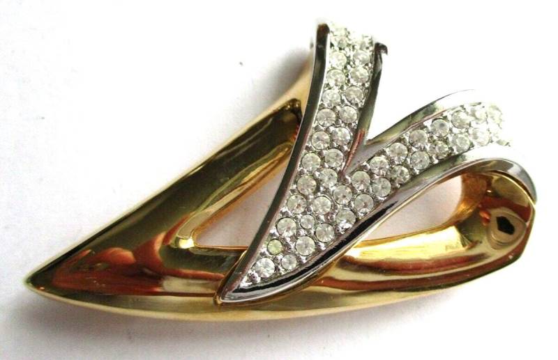 Swarovski Signierte Vergoldete Pin Brosche Mit Klaren Kristallen von Dior4U