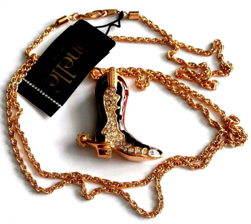 Swarovski Vergoldete Halskette Mit Crystal Set Boot Anhänger Schwan Logo Auf Vonelle Kette von Dior4U