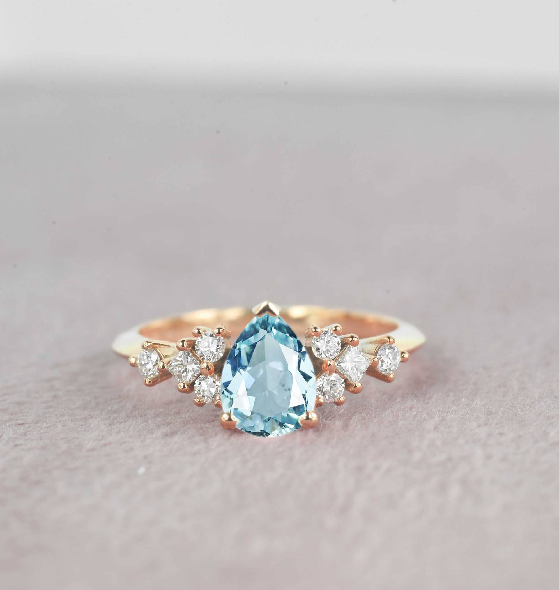 1.52Ct Birne Aquamarin Verlobungsring | Braut Jubiläum Ring Princess Cut Diamant Roségold Für Sie von DiorahJewellery