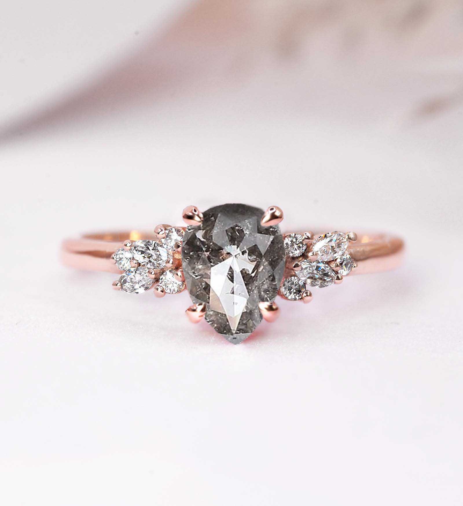 1.5Ct Pear Salz Und Pfeffer Diamant Verlobungsring | Art Deco Jahrestag Ring Massiver Gelb-, Rosé-, Weißgold - Oder Platin-Clusterring von DiorahJewellery