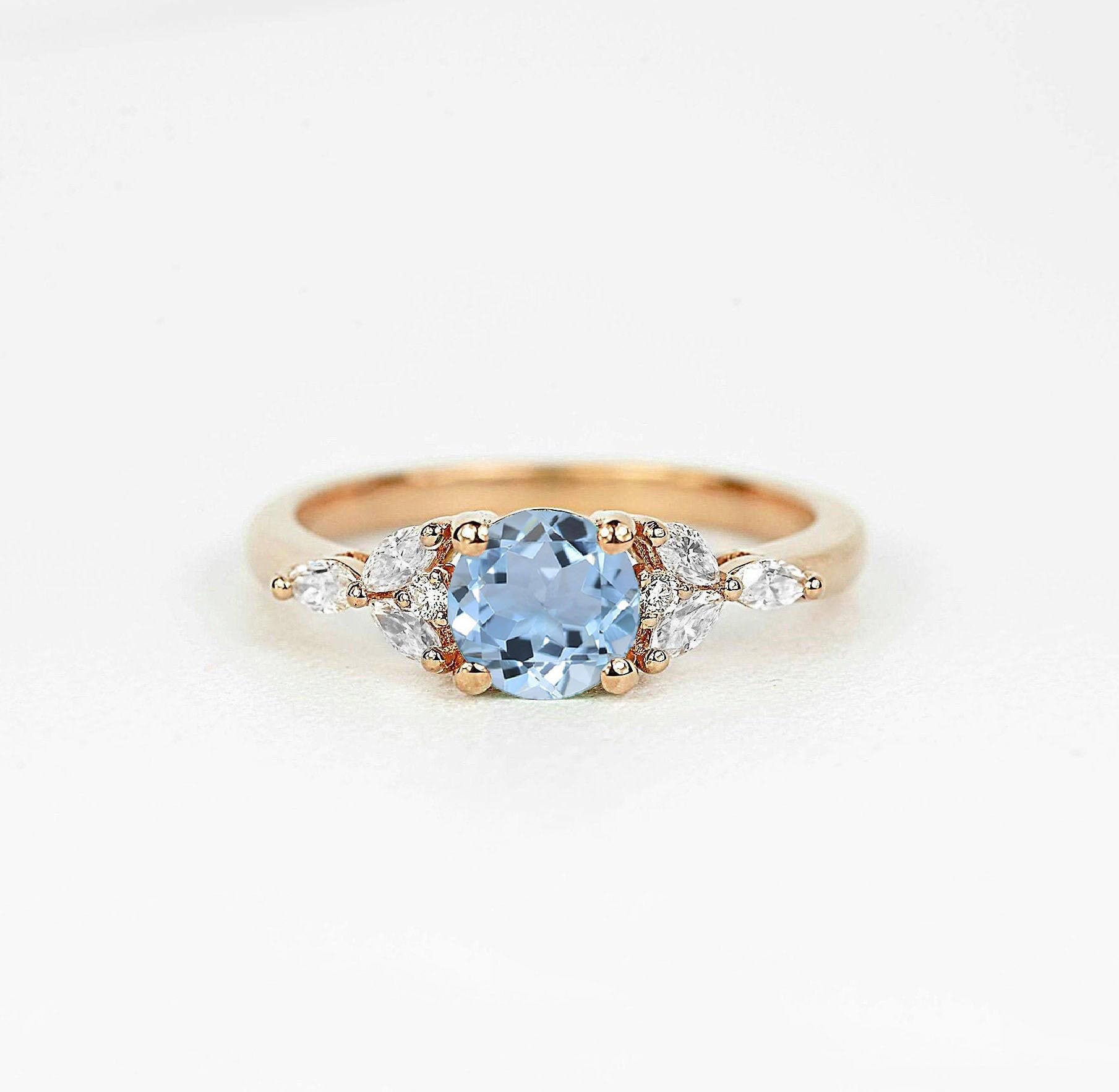 6mm Natürlicher Aquamarin Und Marquise Diamant Verlobungsring | Zierliche Braut Versprechen Art Deco Maßgeschneiderter Ring Für Sie von DiorahJewellery