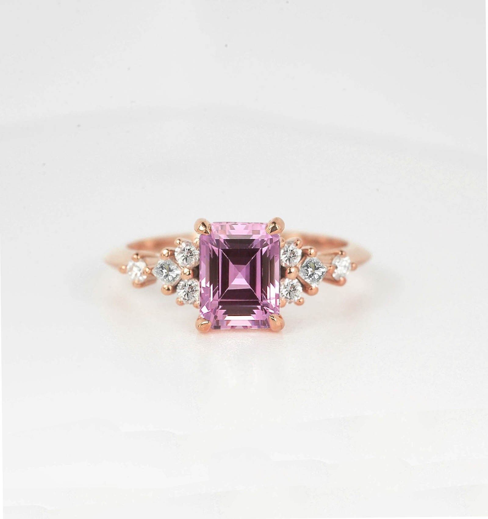 8 X 6mm Smaragdschliff Rosa Saphir Verlobungsring | Hochzeit Braut Versprechen Ring Mit Princess Schliff Diamant Und 1, 52 Ct Pink von DiorahJewellery