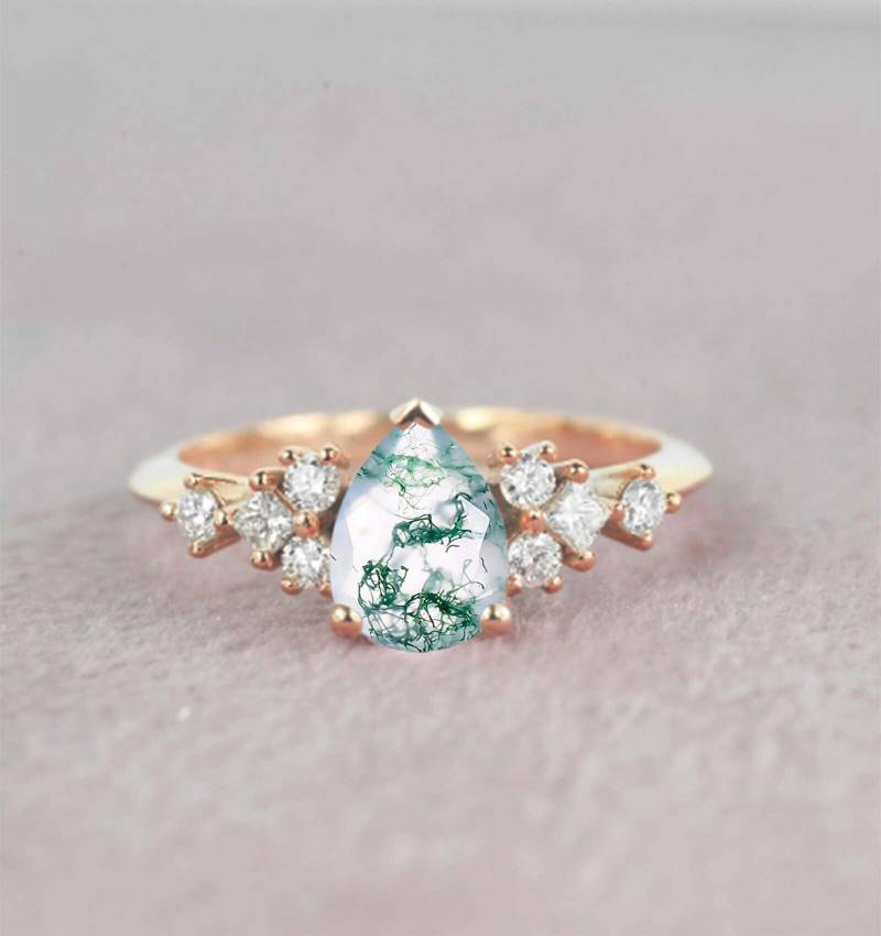 Birnenförmiger Moosachat Verlobungsring | Braut Pear Achat Jahrestag Ring Princess Cut Diamond Fitted Rose Gold Für Sie von DiorahJewellery