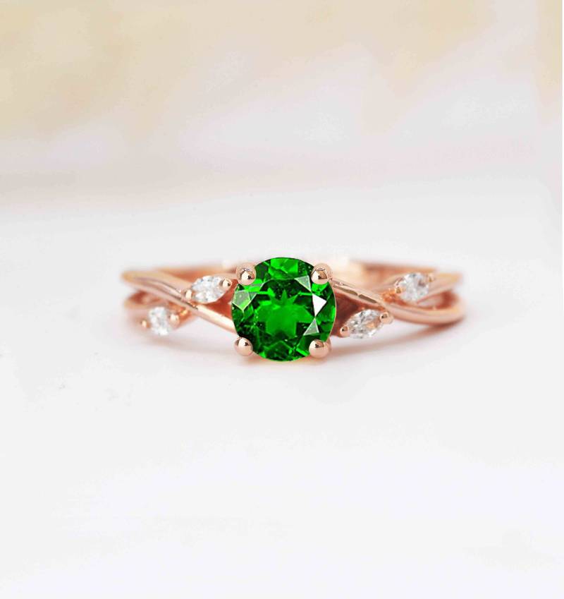 Grüner Tsavorit Und Diamant Art Deco Ring | Stilvoller Grüner 9K/14K/18K Rose, Gelb, Weißgold Für Die Liebe von DiorahJewellery