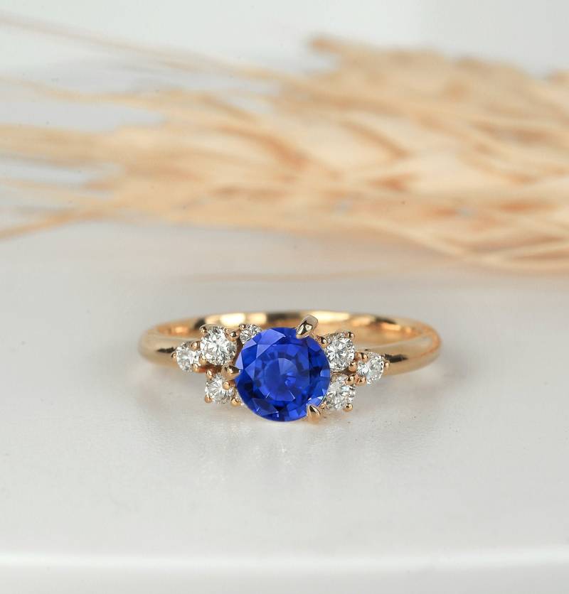 Mittlere Blaue Saphir Verlobungsring | Saphir-Cluster-Ring Rose Gold Vintage Ring Natürliche Jahrestag Einzigartige Braut von DiorahJewellery
