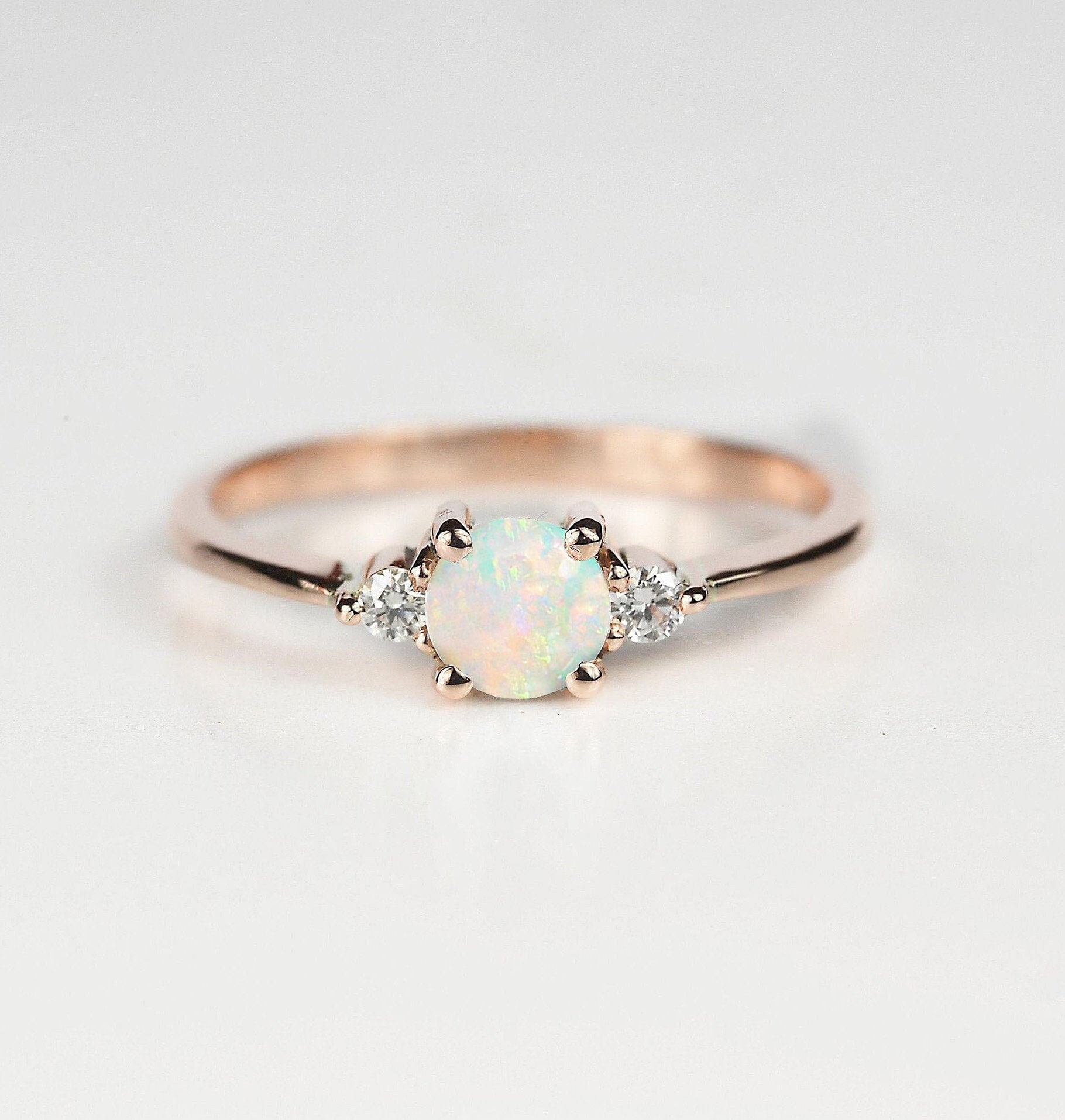 Opal Und Diamant Verlobungsring | Drei Stein Ring Jubiläum 9K/14K 18K Rose, Weiß, Gelbgold Platin Geschenk Für Sie von DiorahJewellery