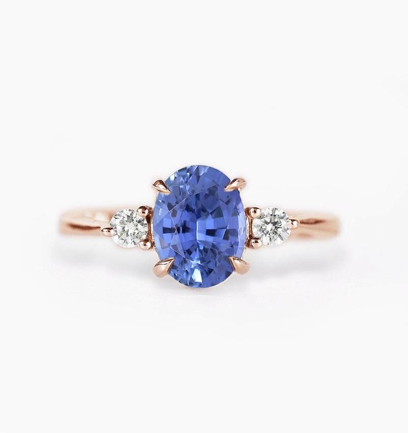 Oval Hellblau Saphir Verlobungsring | 9K/14K/18K Gold Hellblauer Alternative Diamant Ring Umweltfreundlich von DiorahJewellery