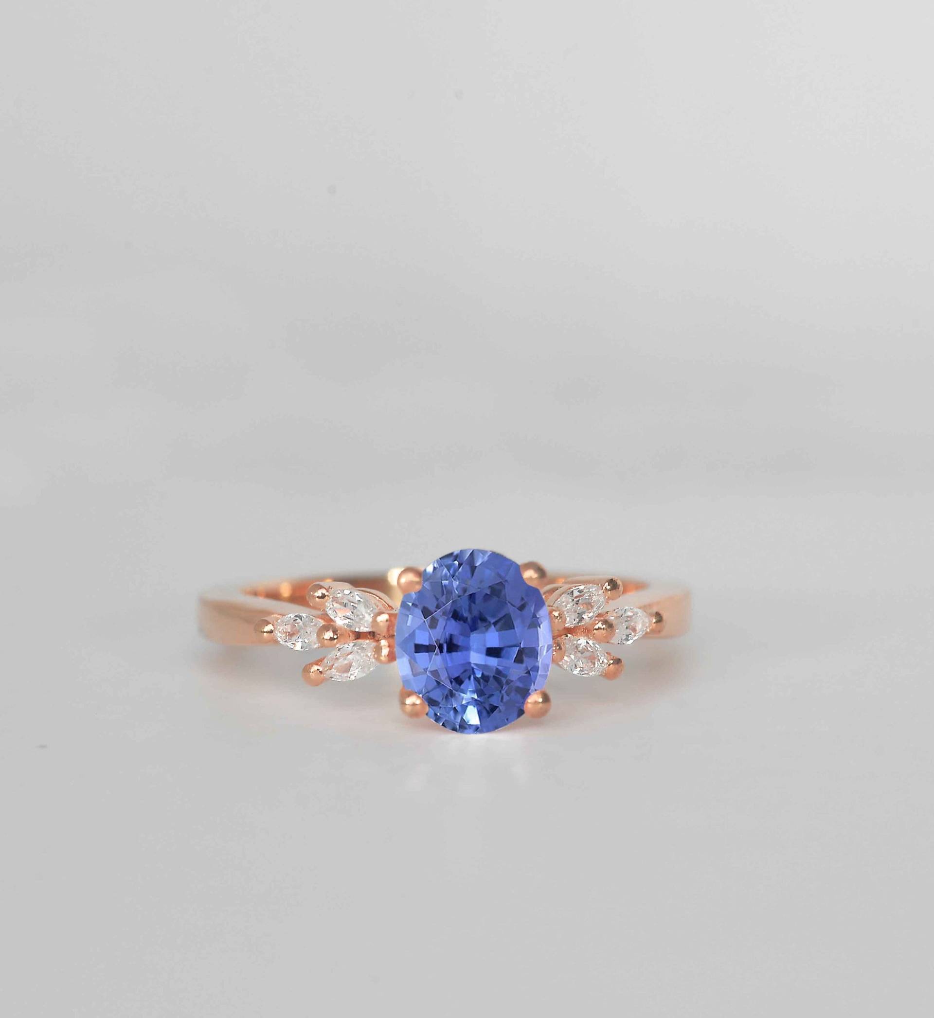 Oval Hellblauer Saphir Und Marquise Diamant Verlobungsring | Zierliche Hochzeits - Jubiläumsring Braut Versprechen Cluster Ring Für Sie von DiorahJewellery