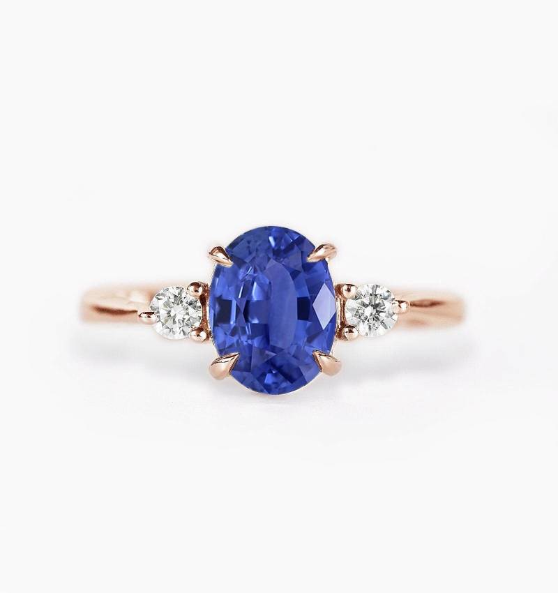 Ovaler Dunkelblauer Saphir Verlobungsring | 9K/14K/18K Roségold Oval Alternativer Diamant Und Blauer Ring von DiorahJewellery