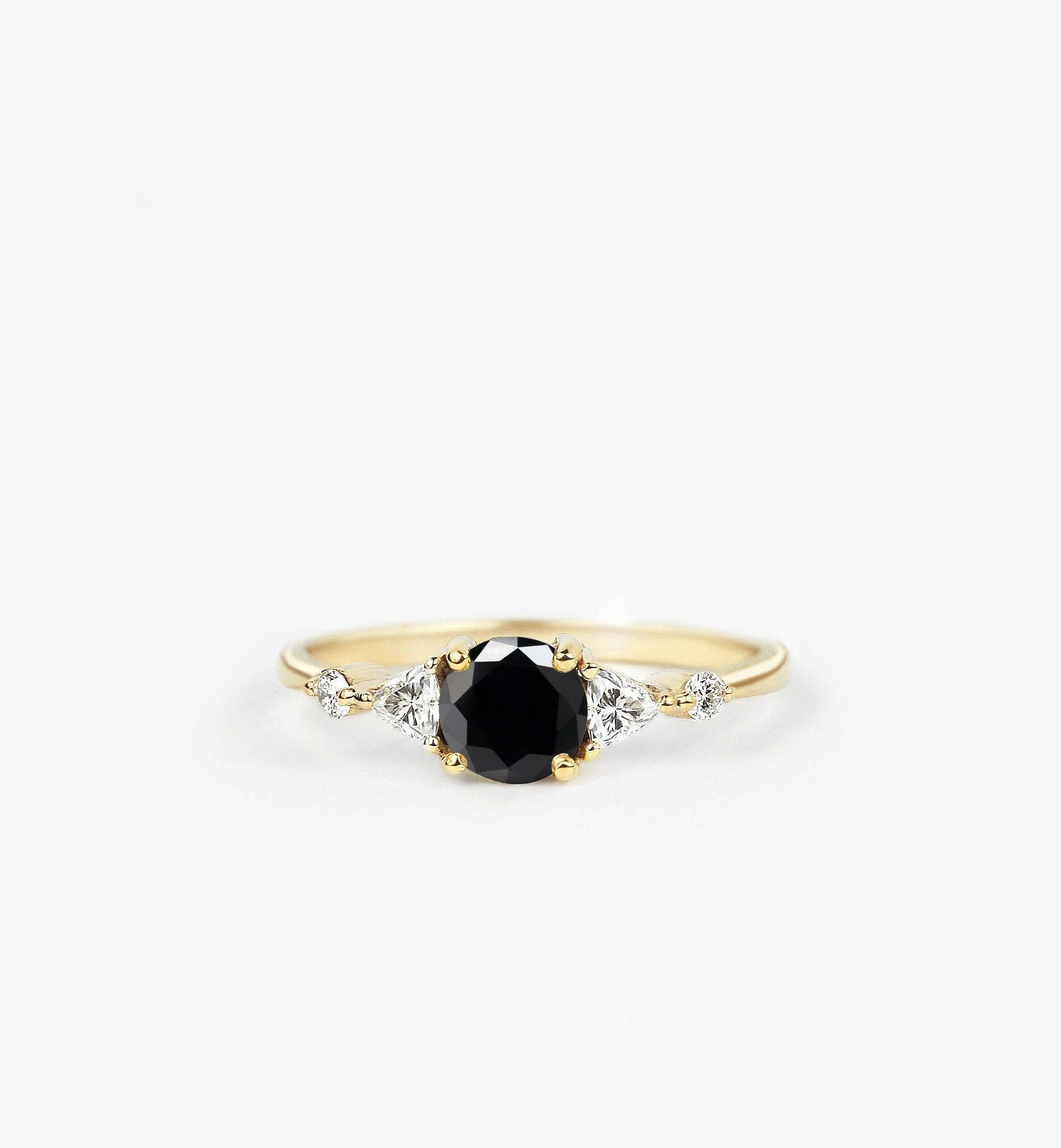 Schwarzer Diamant Verlobungsring | Schwarz Und Billionen Diamant-Ring Stapelbare Zierliche Ring in 9K/14K/18K Rose, Gelb, Weißgold Für Sie von DiorahJewellery