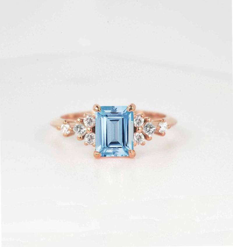 Smaragdschliff Aquamarin Zierlicher Verlobungsring | Hochzeit Braut Jahrestag Ring Princess Schliff Diamant Und 8 X 6mm Für Sie von DiorahJewellery