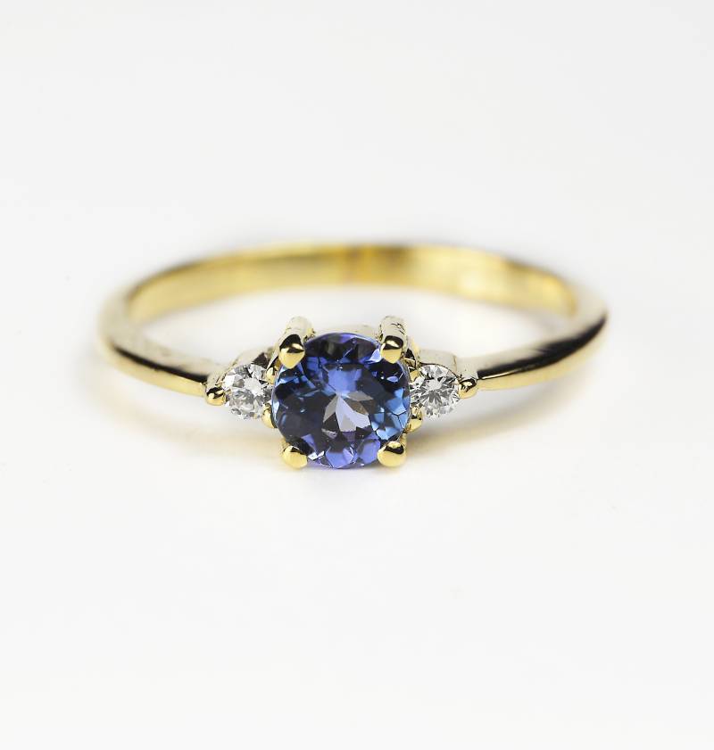 Tansanit Yllow Gold Ring - 14K Ring-Tansanit 9K Verlobungsring - Und Diamant Blauer Stein Goldring von DiorahJewellery