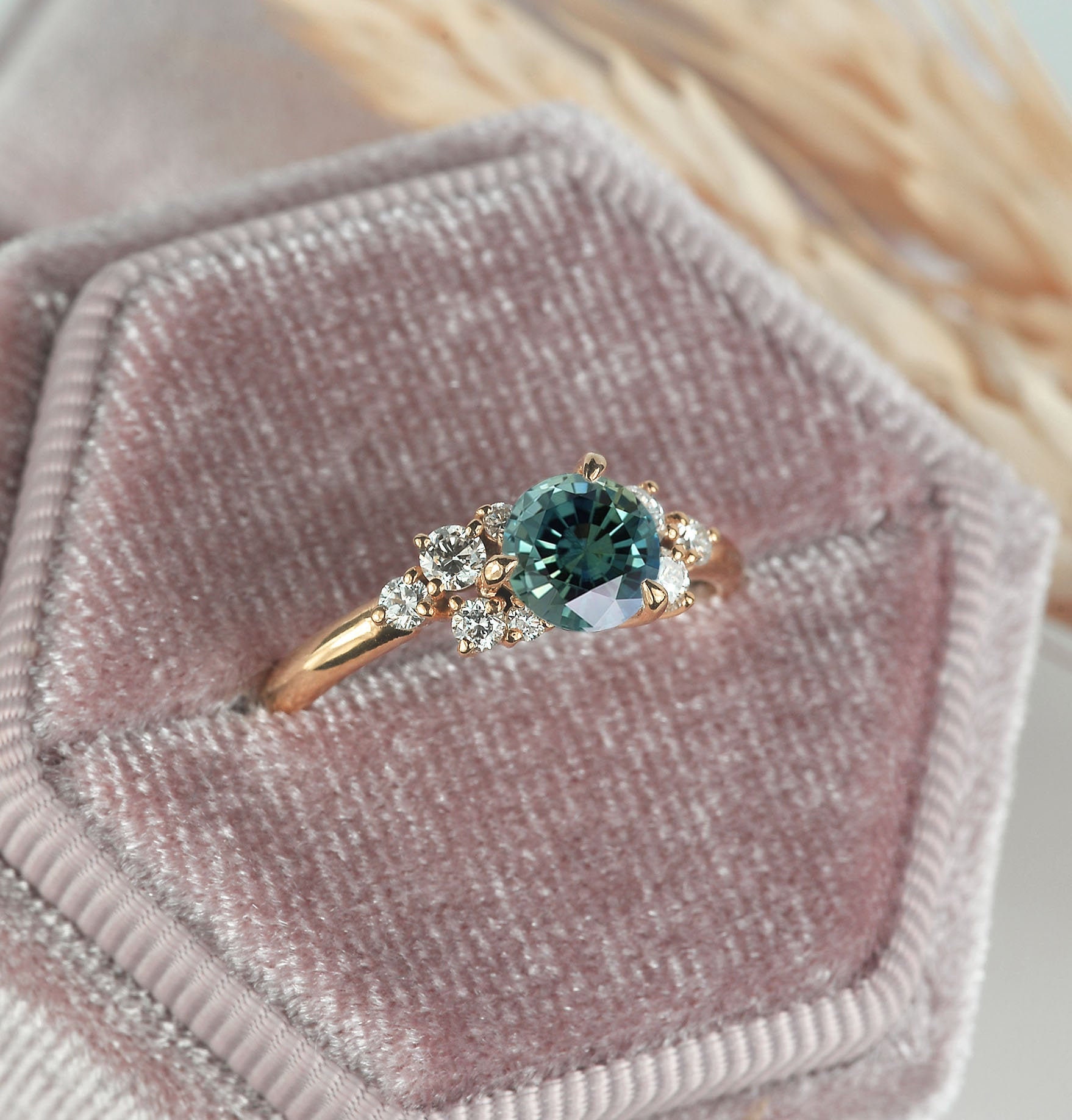 Teal Saphir Verlobungsring | Natürlicher Cluster Ring Roségold Vintage Bio Jubiläumsring Einzigartiger Brautring Für Sie von DiorahJewellery