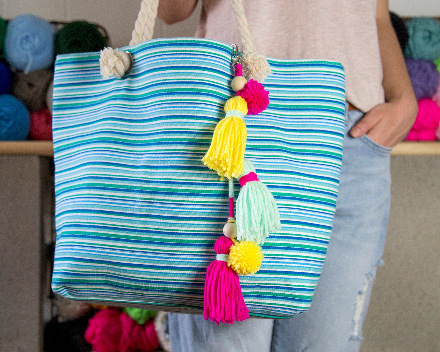 Lange Quaste Pompom Schlüsselanhänger, Reißverschluss Charme, Taschenzubehör von DipDipLoom