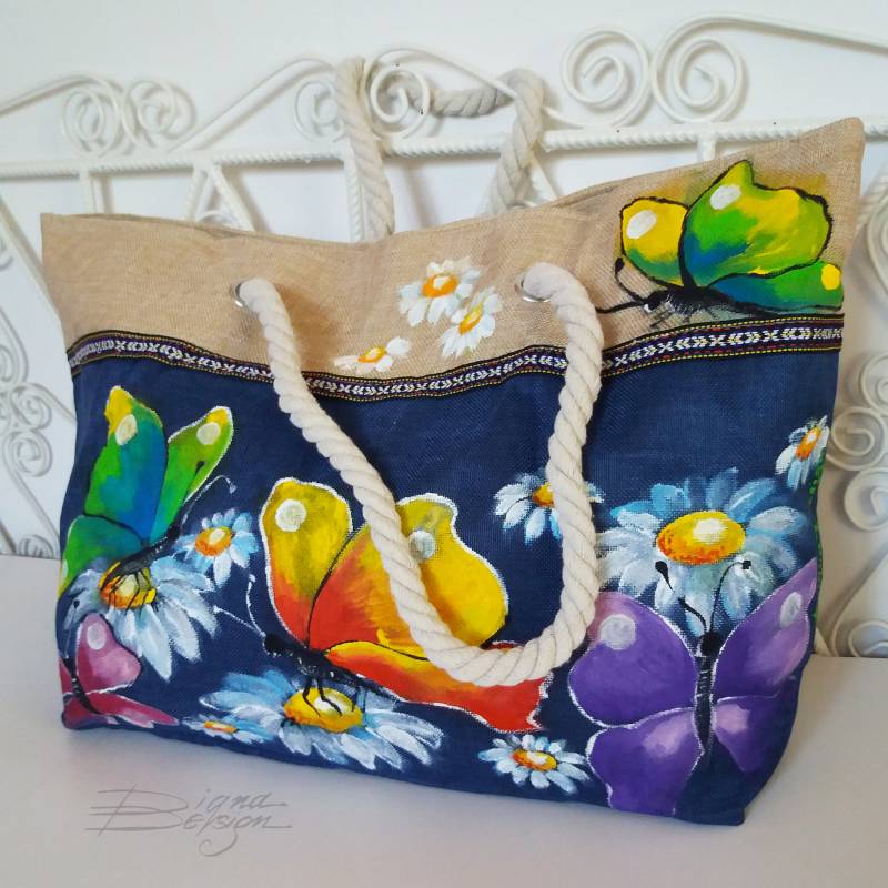 Handbemalte Schmetterlings-Einkaufstasche Aus Denim Sommer-strandtasche von DiqnaDesign