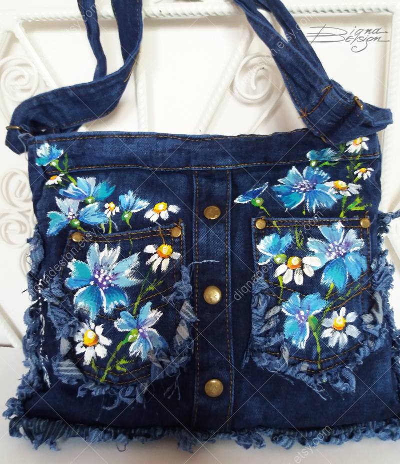 Kornblumen Jeans Umhängetasche Blaue Blumenkunst von DiqnaDesign