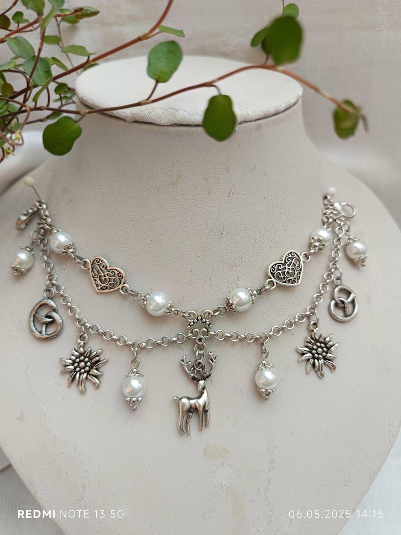 Beliebte Charivaris 2-Reihig Weiße Perlen + Besondere Verbinder Wie Herz Blume Oder Rose von DirndlschmuckBayern