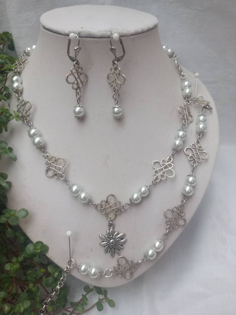 Wahnsinns-Trachtenschmuck-Set 3-Tlg. Aus Weißen Doppelperlen + Spiralen in Antiksilber - Hochzeit von DirndlschmuckBayern