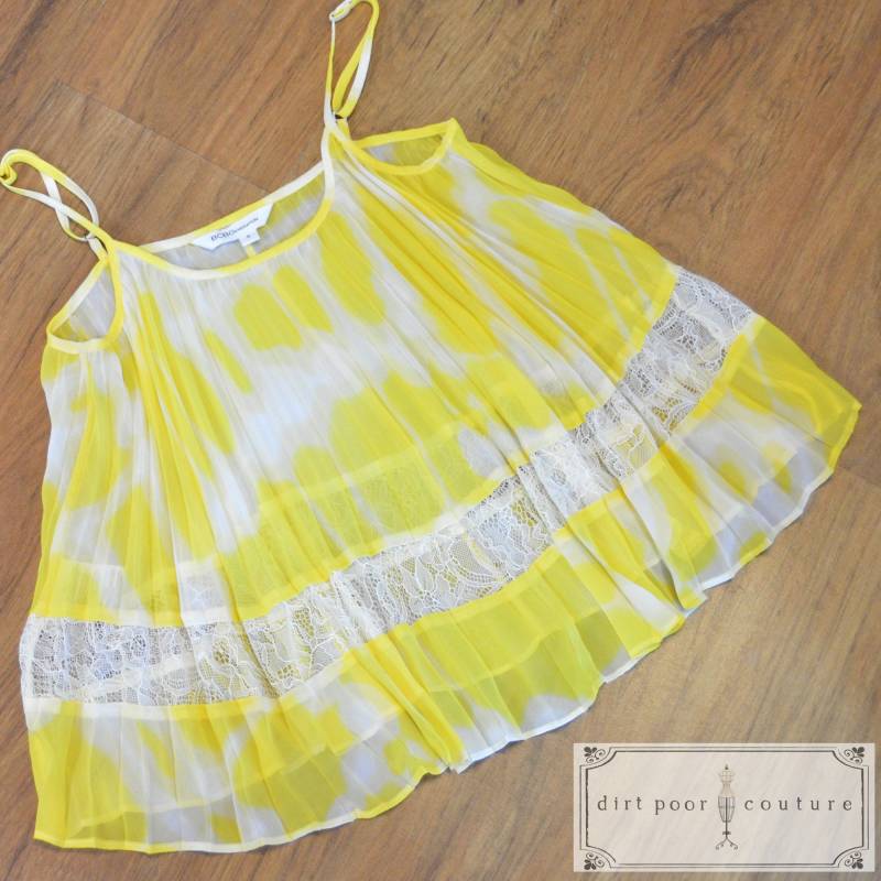 Vintage Bcbg Gelb Chiffon Top Klein Schiere Plissee Spitze Inlay Tie Dye Slip Stil Crop Bluse Cottagecore Y2K Fairycore von DirtPoorCouture