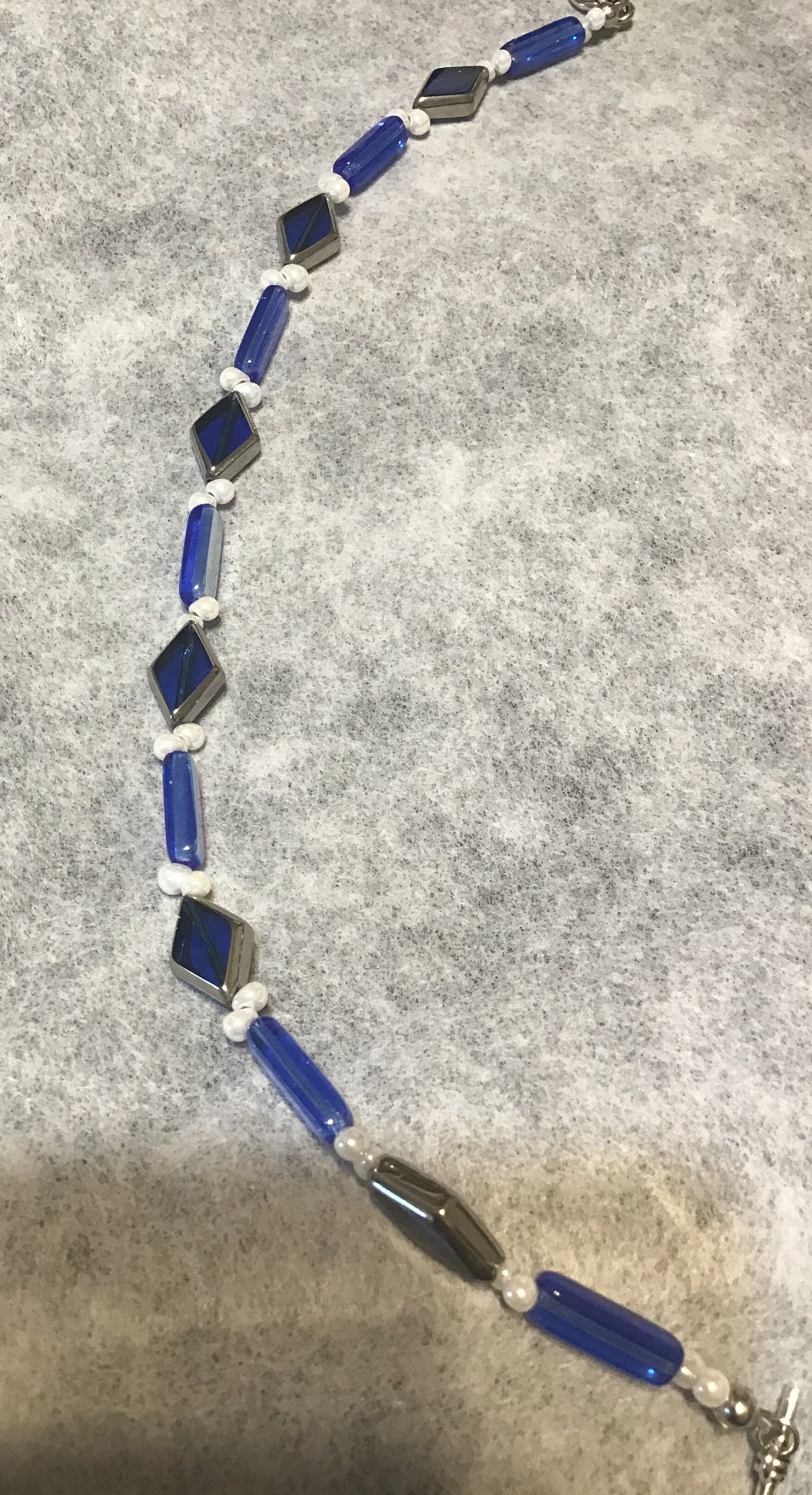 1-8 Zoll Und 1-11 Blau Glas Perlen Armbänder 1-8 Zoll Und 1-11 Blau Glas Perlen Armbänder von DirtyCatCrafts