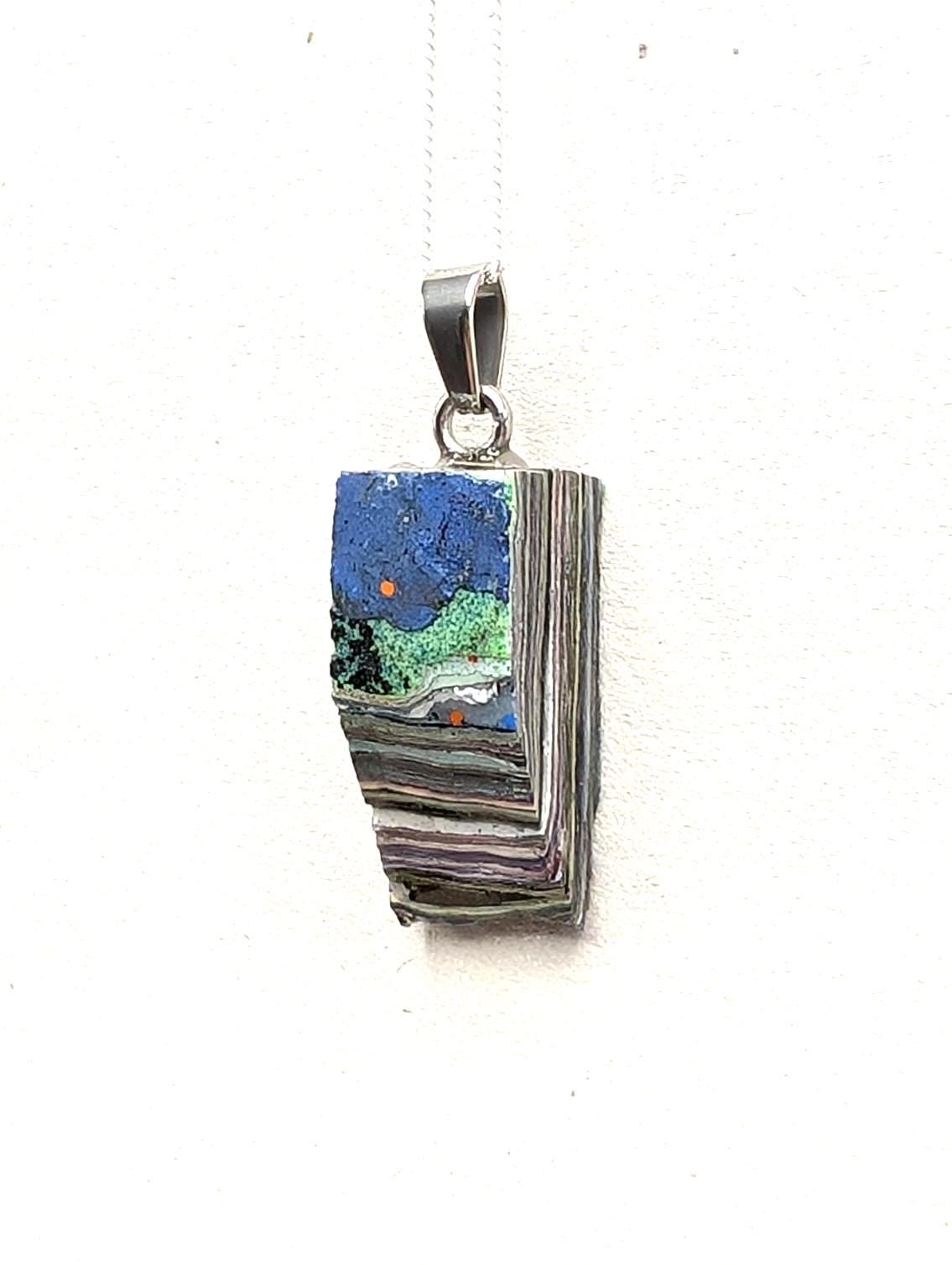 Unique Berlin Graffiti Pendant - Jewellery Made From Mauerpark Wall Unique Berlin Graffiti Pendant - Jewellery Made From Mauerpark Wall von DirtyJewelsBerlin
