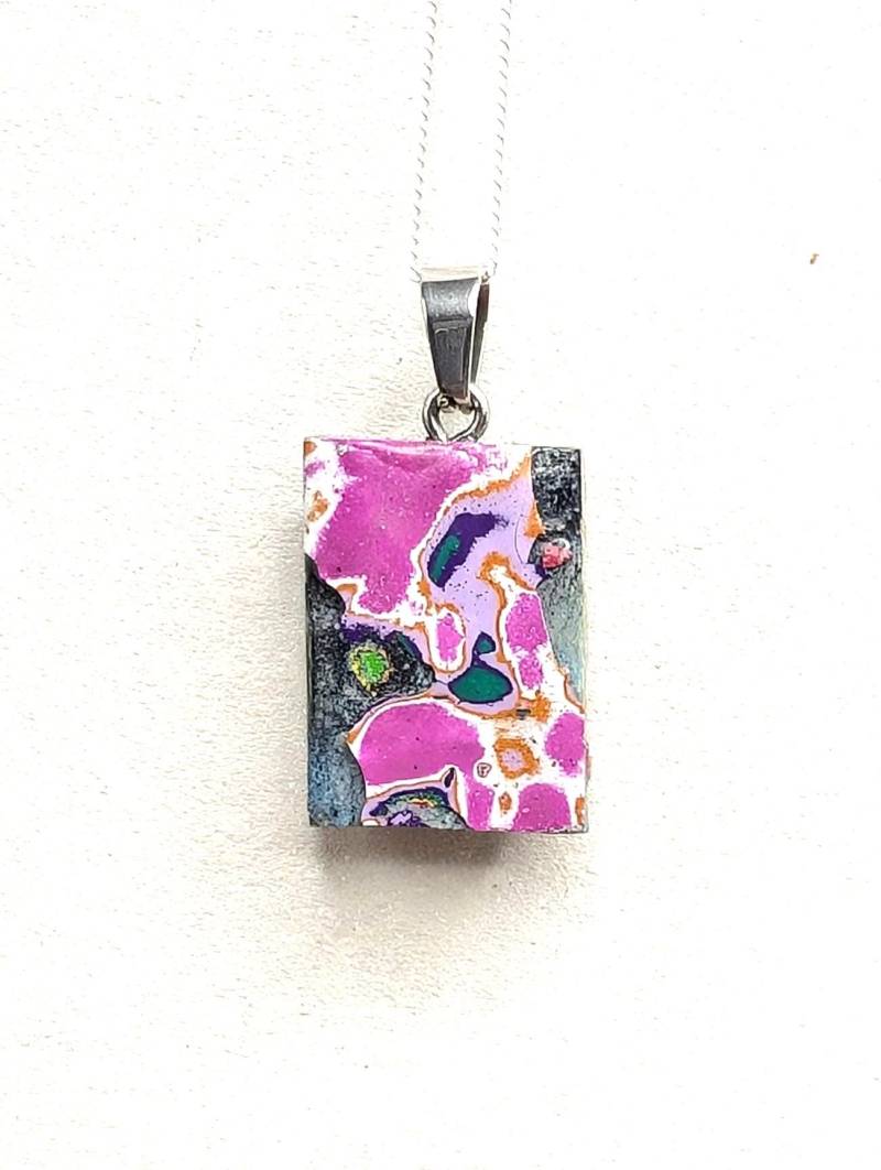 Unique Berlin Graffiti Pendant - Jewellery Made From Mauerpark Wall Unique Berlin Graffiti Pendant - Jewellery Made From Mauerpark Wall von DirtyJewelsBerlin