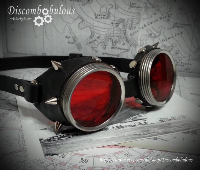 Brille Mit Spikes, Ideal Für Steampunk, Cosplay, Larp, Festivals Und Allgemeine Kostümkleidung von Discombobulous