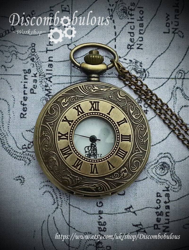 Kettenuhr Mit Leder Gürtel Halterung von Discombobulous